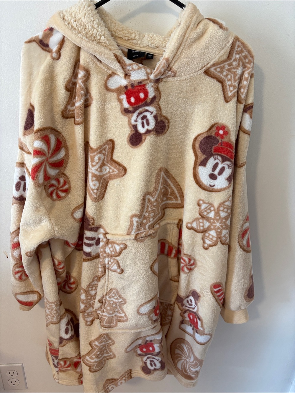 Disney Cream and Brown Mickey Holiday Plush Hooded One Size Poncho